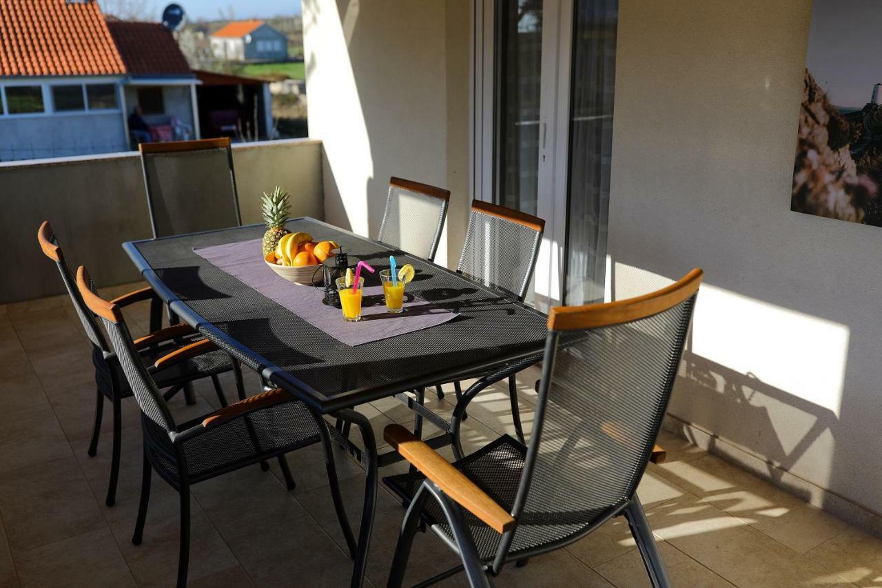 Holiday House Mia Murvica  Buitenkant foto