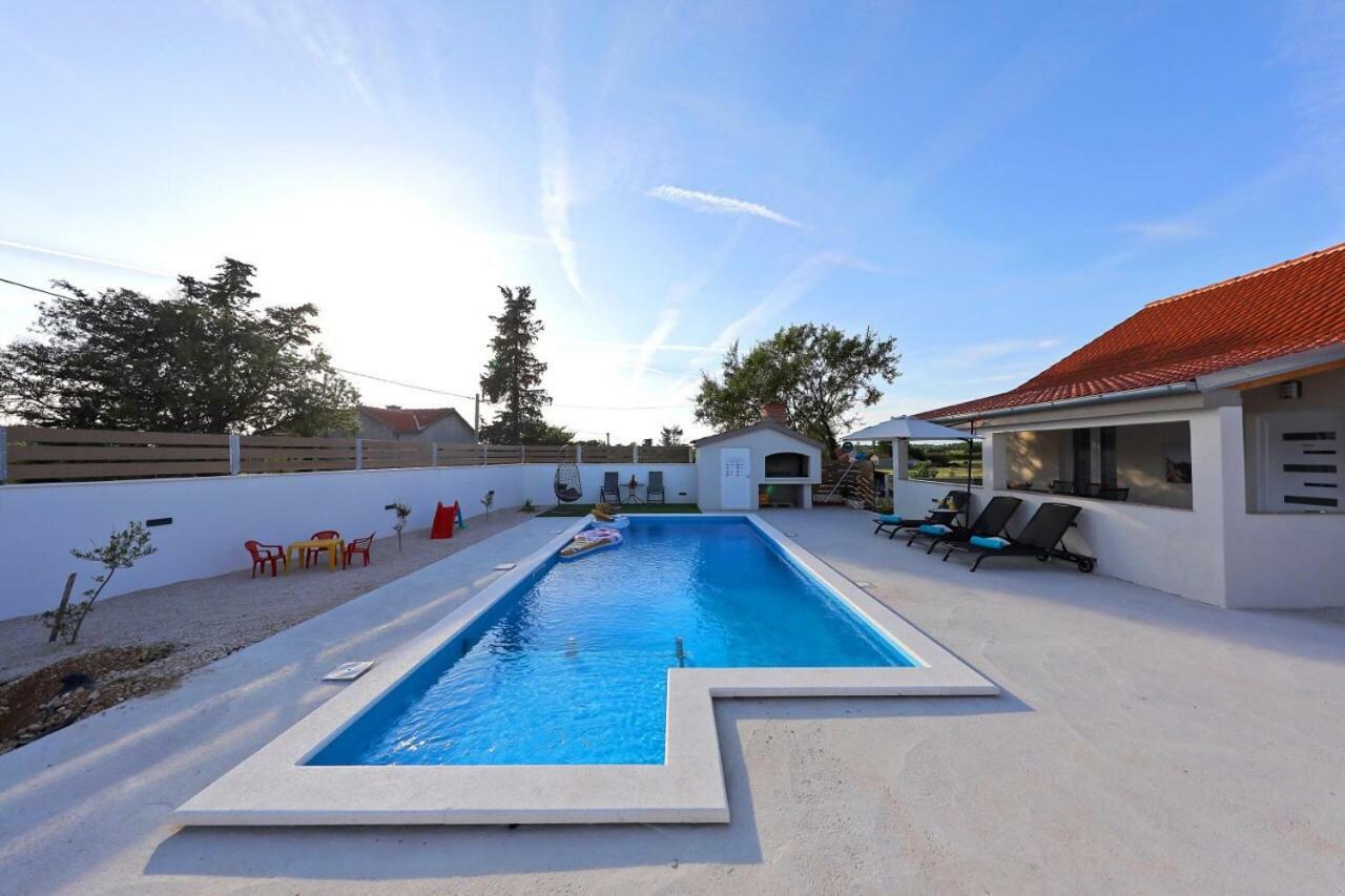 Holiday House Mia Murvica  Buitenkant foto