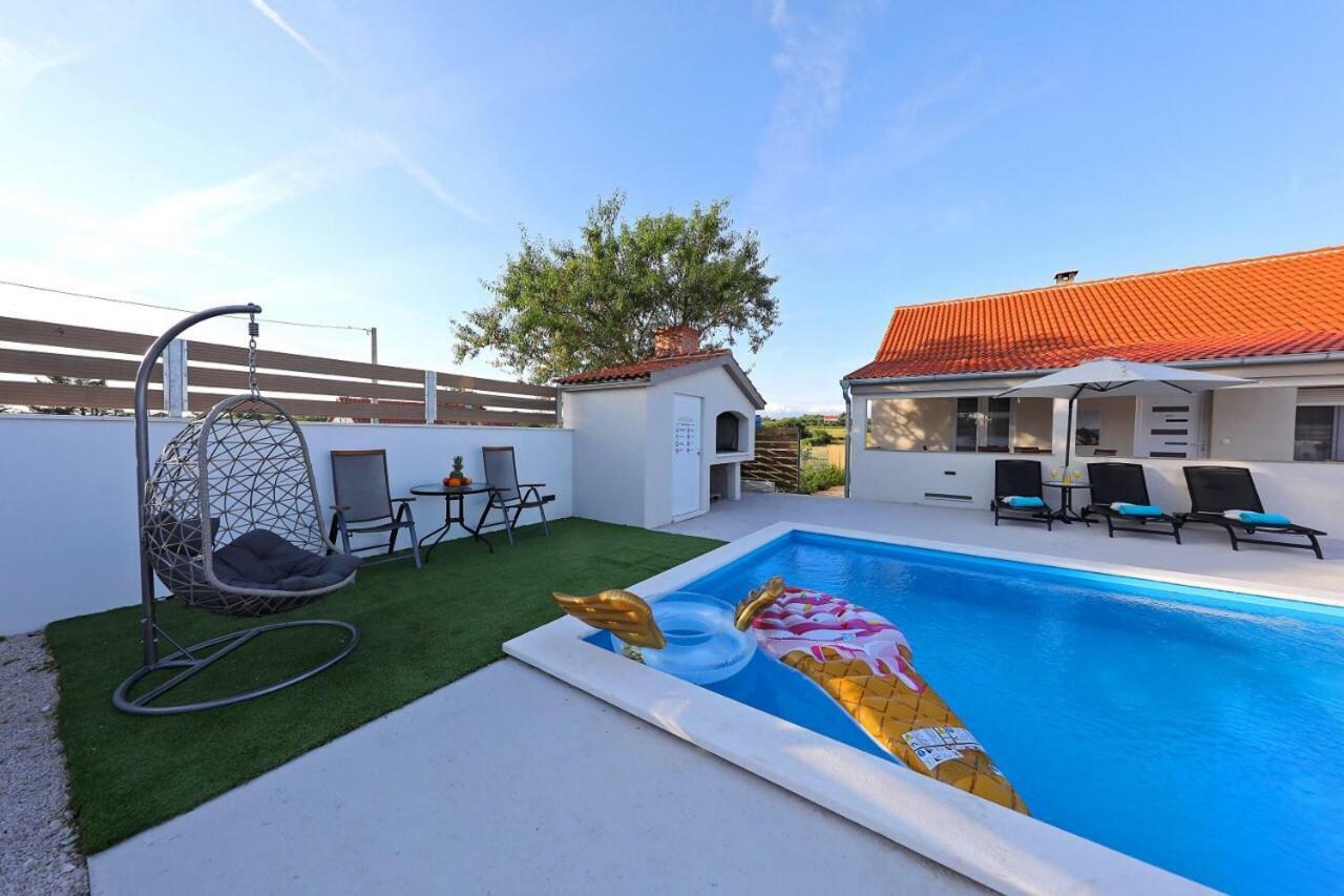 Holiday House Mia Murvica  Buitenkant foto