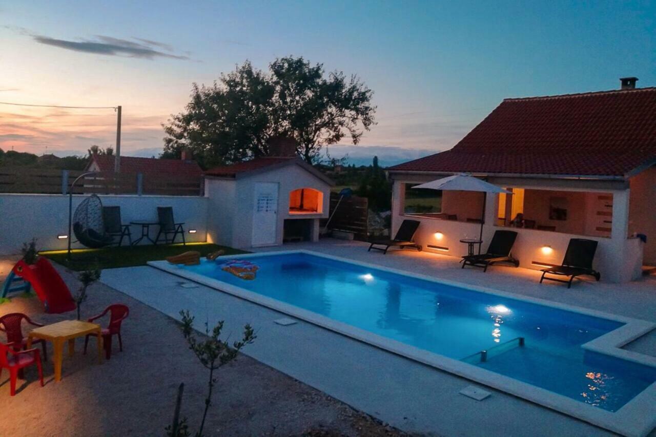 Holiday House Mia Murvica  Buitenkant foto